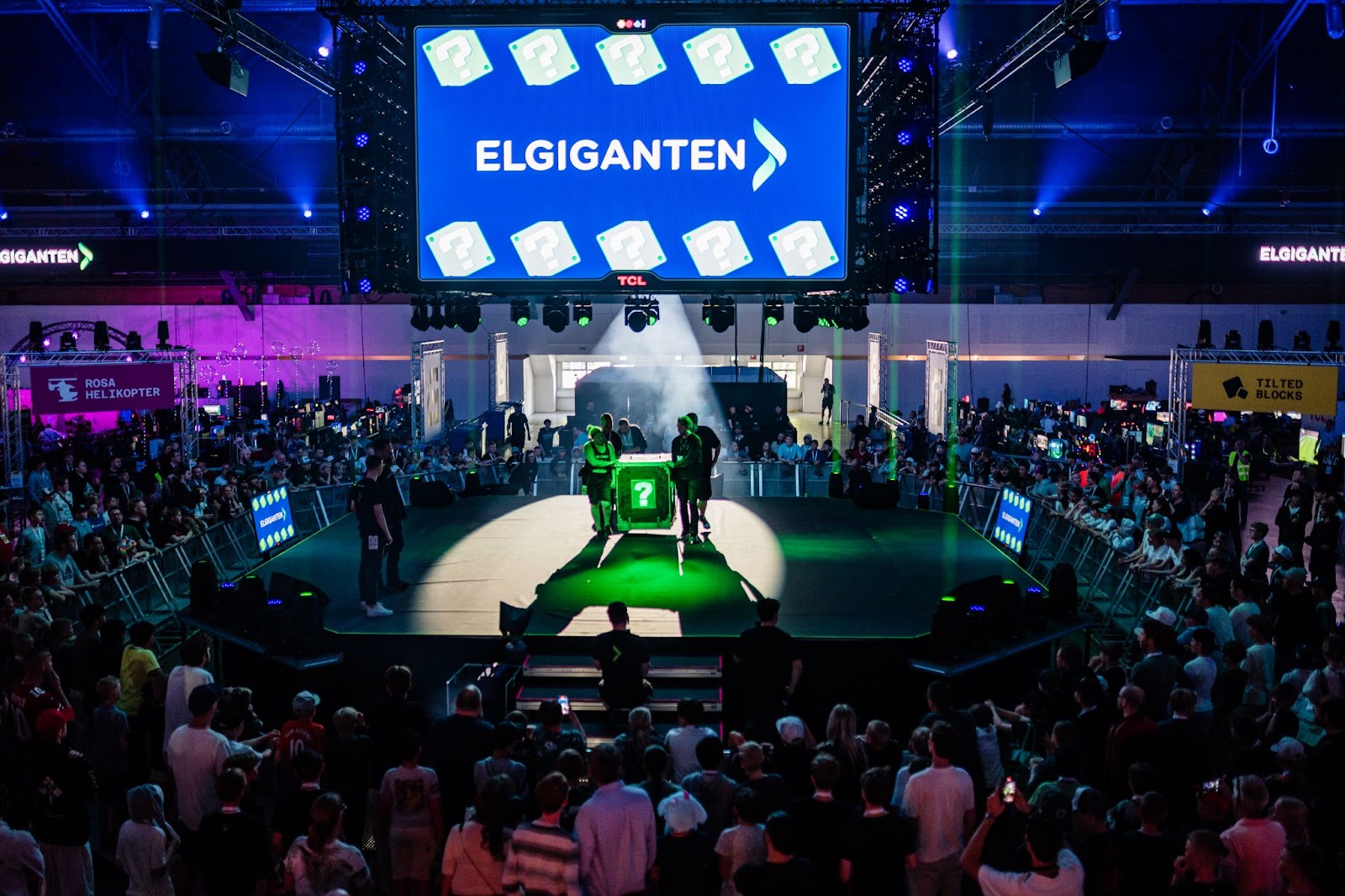 Elgiganten på Main Stage - glitched 2025